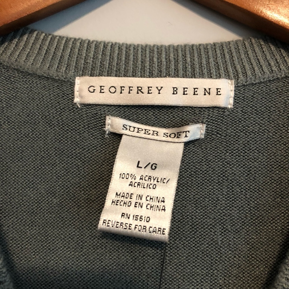 NWT Geoffrey Beene L Grey Soft sweater vest - Picture 3 of 5